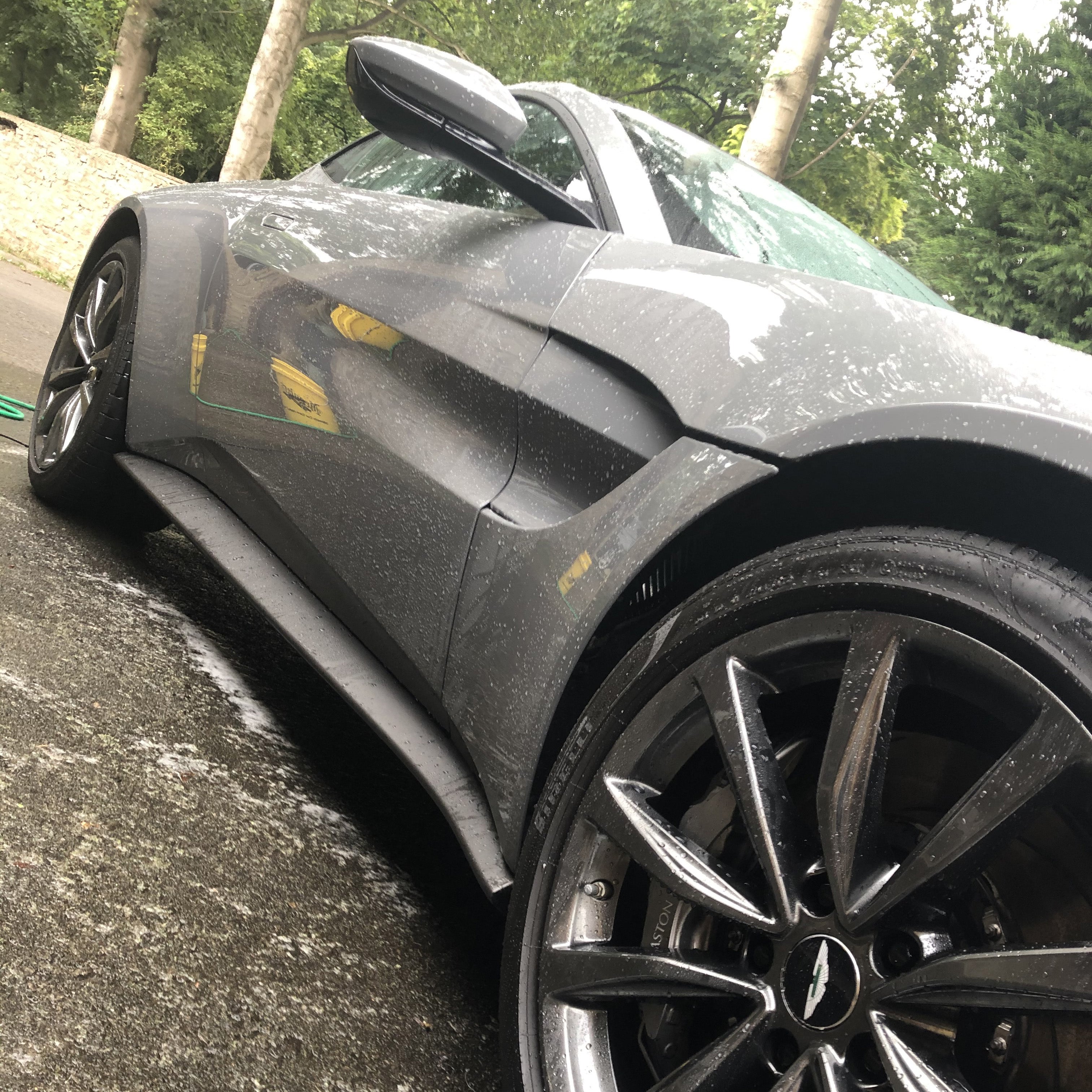 Full Valet
